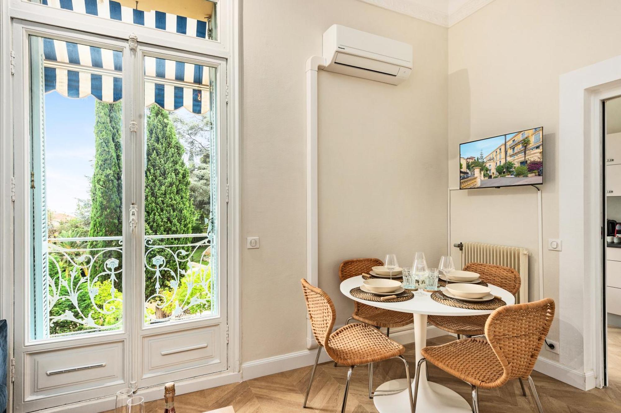 Apartment Mont Fleuri- Somptueux 2 Pieces - Parking - Menton